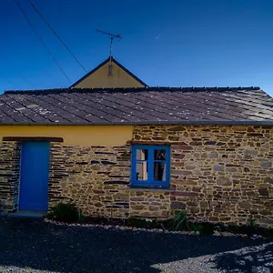 Des Huttes Bain-de-Bretagne
